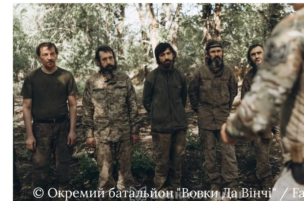 Бойцы батальона «Волки Да Винчи» год находились на позициях.
