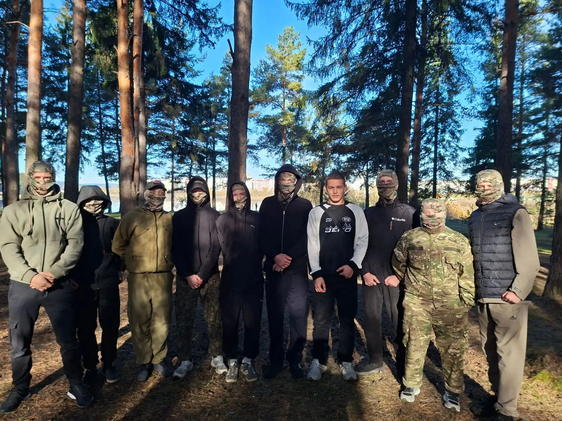 Сегодня патриотический отряд нашего колледжа принимает участие в военнопатриотической  ...