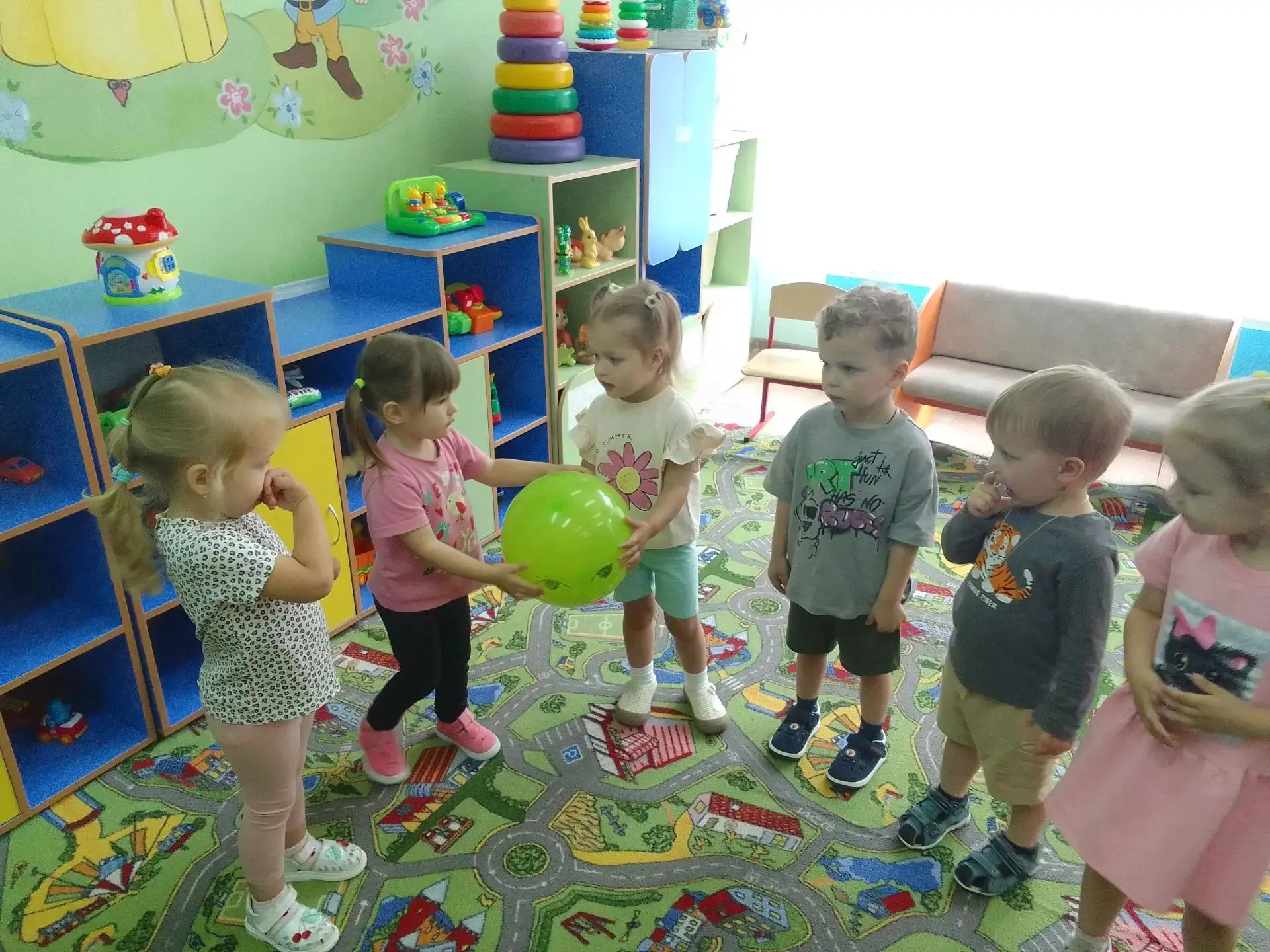 Воздушные шары🎈- это всегда символ детства и лета! Без них не обходится ни один детский праздник! У