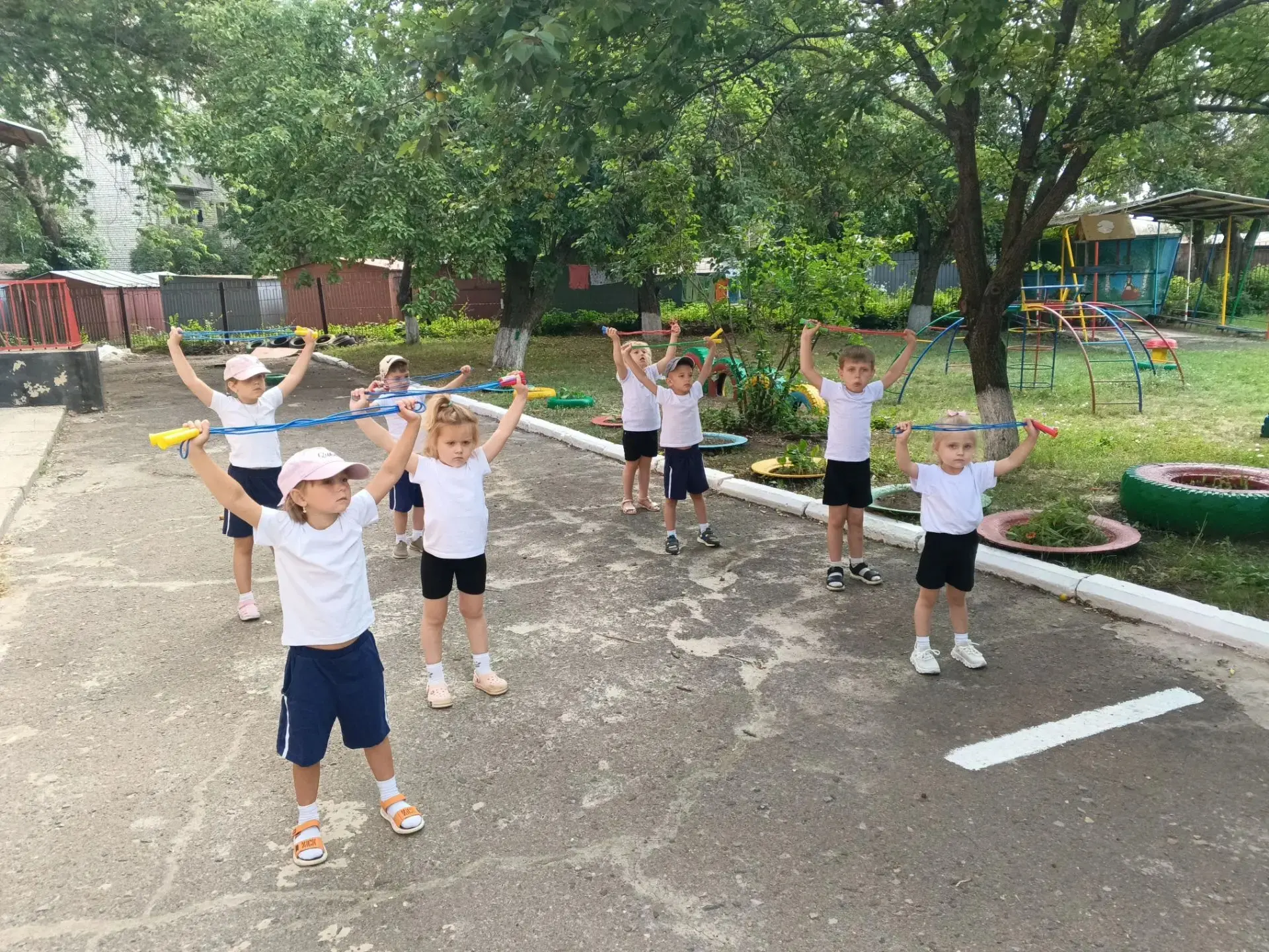 #ГодДошкольногоОбразования
#ГДО_ЛНР
#ЛИРО
Всемирный день скакалки отмечается 6 июля. Это день, когда