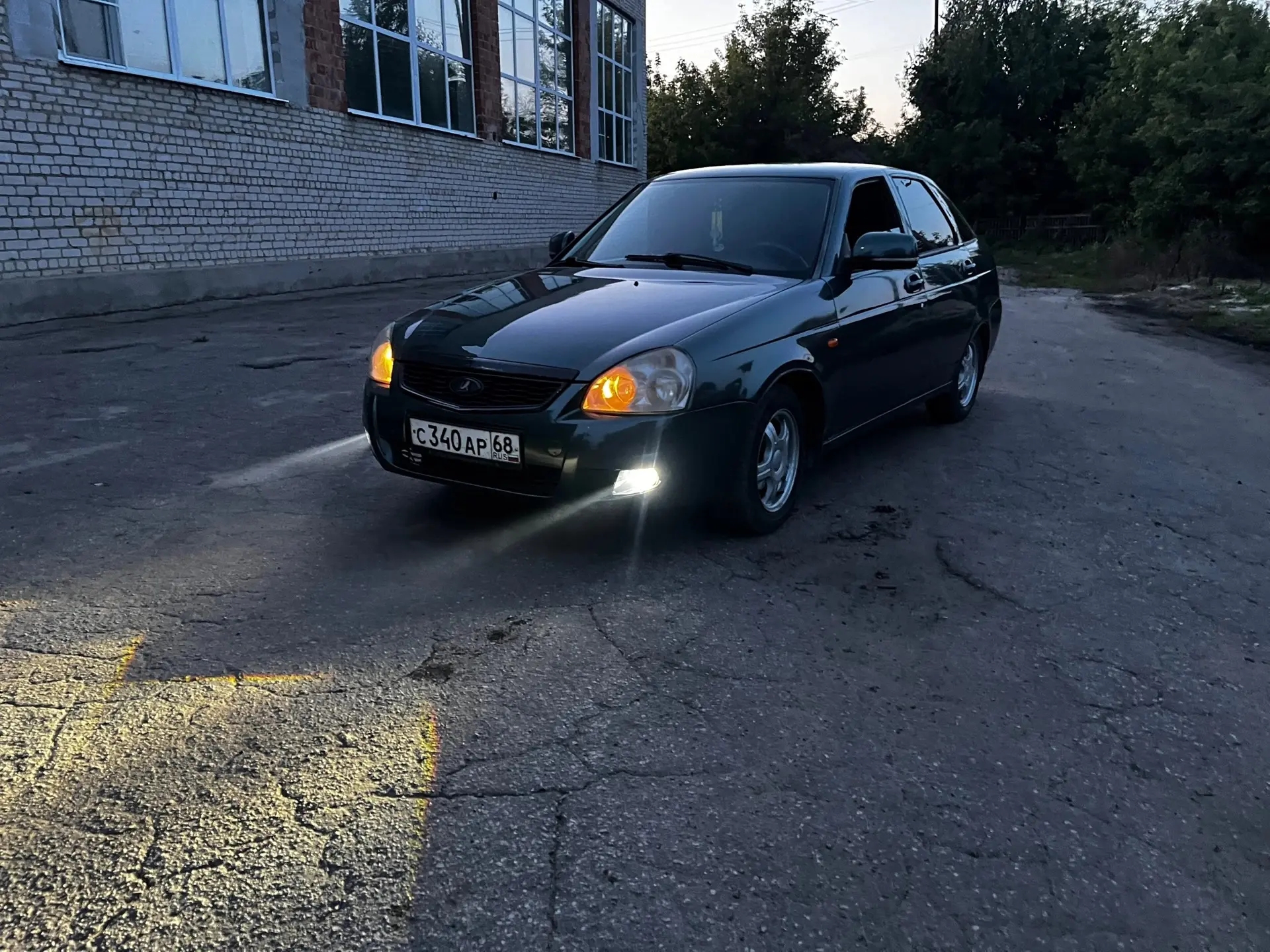 Продам приору,2008г на отличном ходу,без нареканий,много всего нового