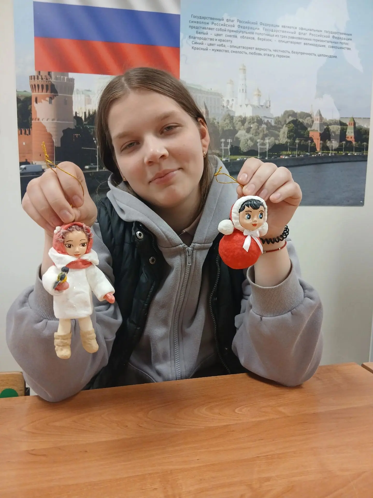 Трудовые будни...
  Сегодня в трудовом отряде мы говорили, про семейные традиции. Про связь поколени