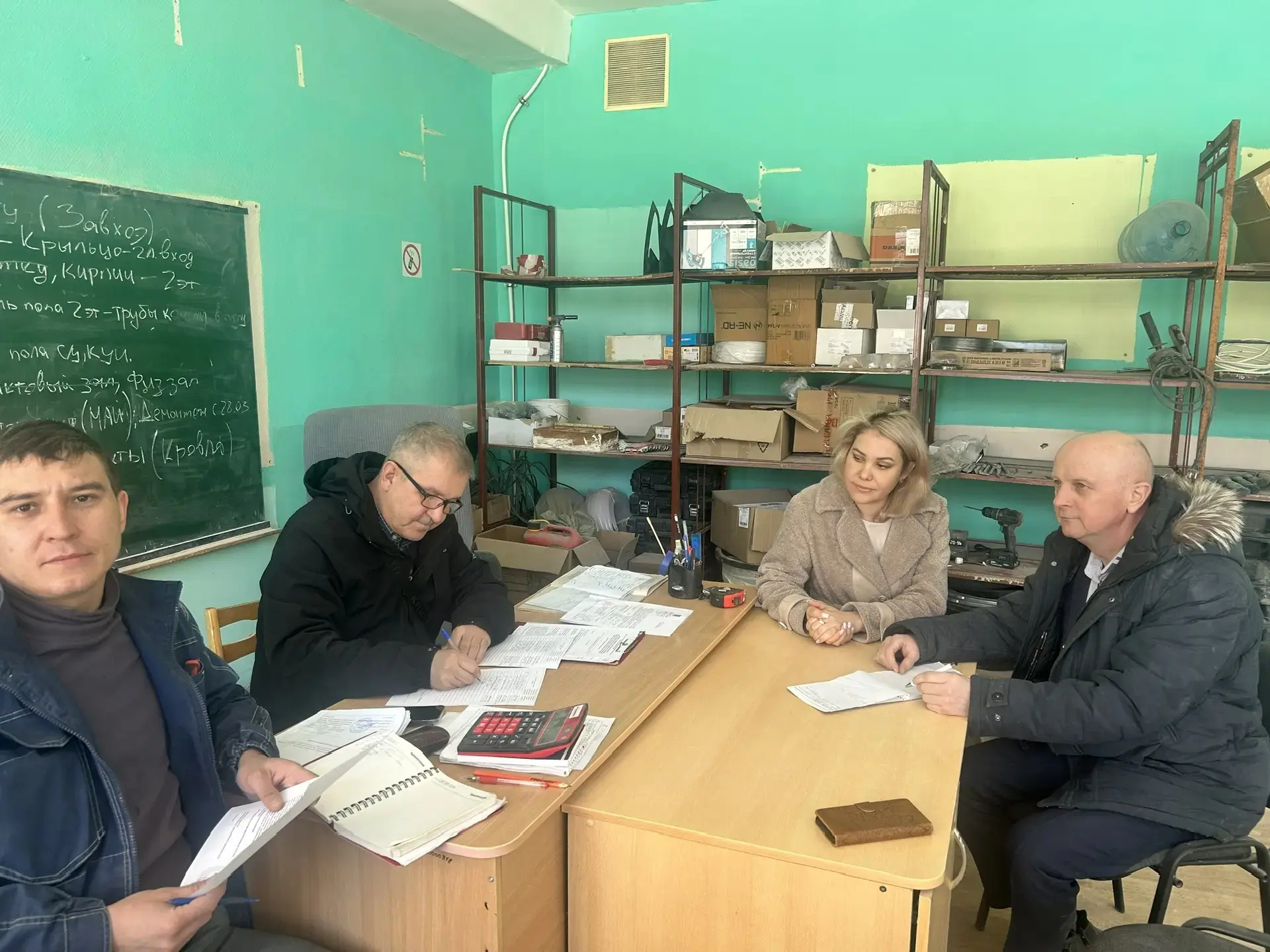 В Чебоксарах продолжается масштабная модернизация образовательных учреждений: ход работ в СОШ 35 и Г