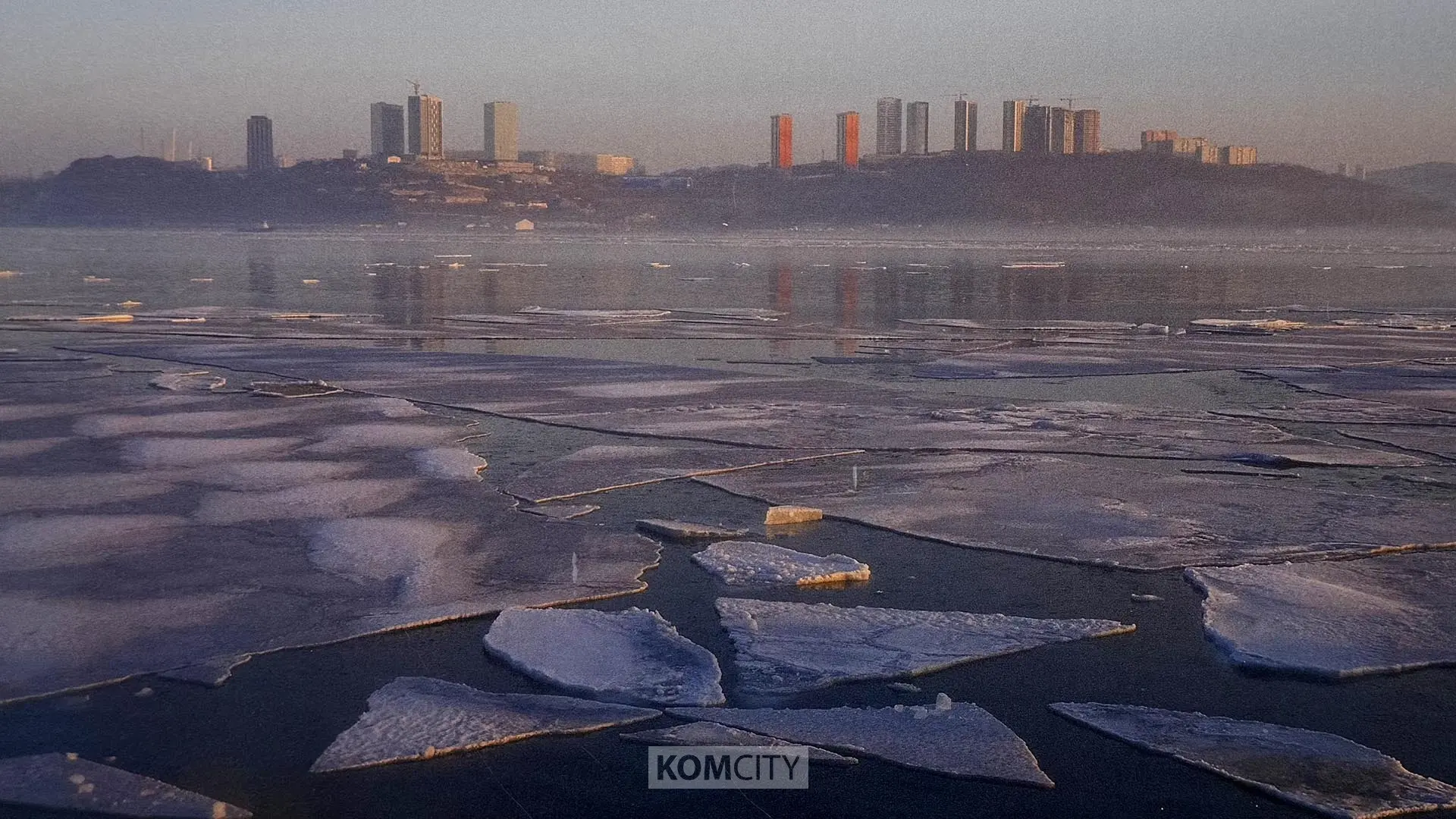 Выставка фотографий Владивостока открылась в Художественном музее