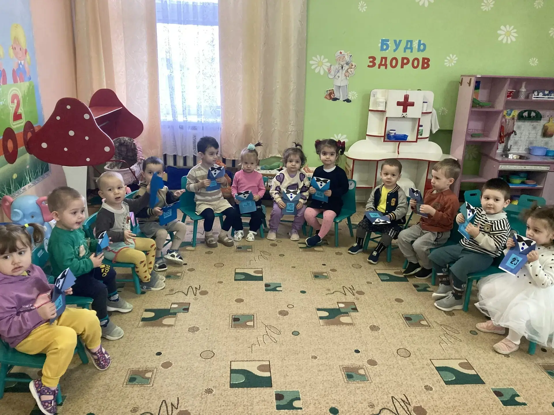В преддверии праздника 23 февраля воспитанники всех возрастных групп нашего детского са...