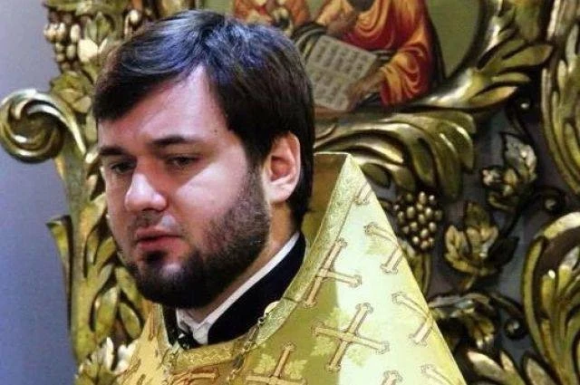 Иеромонах Дионисий погиб при подготовке к поездке на моторной лодке по Селигеру.