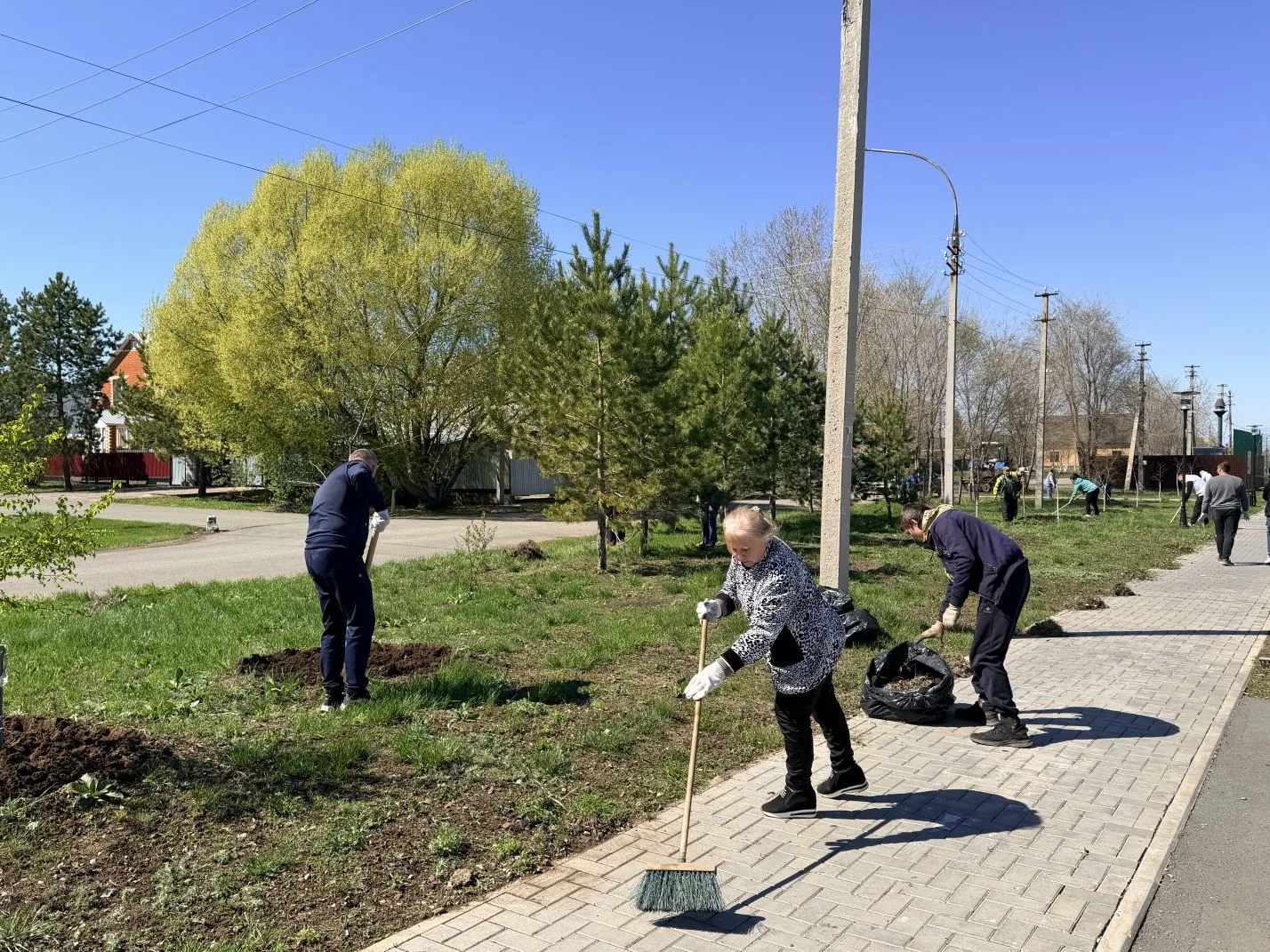 🤝Там, где есть участие — есть результат  Сегодня в Павловке было теплее, не только от солнца, но и о