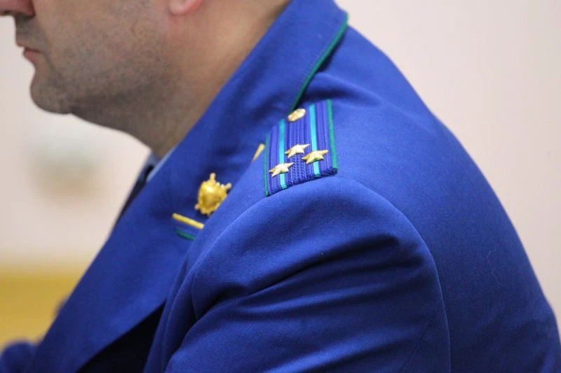За разбой и угон четверо подростков и взрослый предстанут перед судом в Воронеже