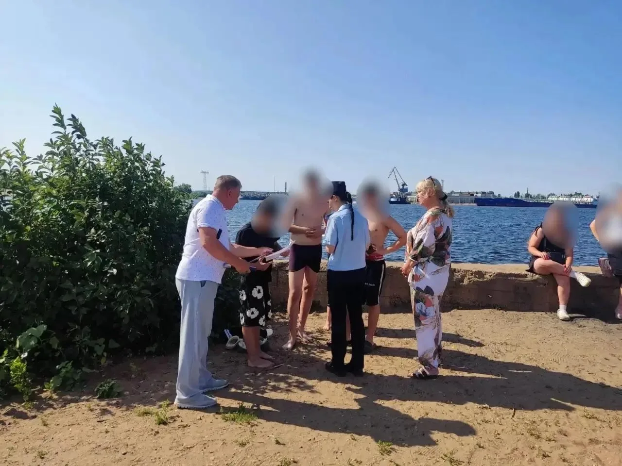 О безопасности на водных объектах: ответственность и последствия ⚠️

На территории города Балаково н