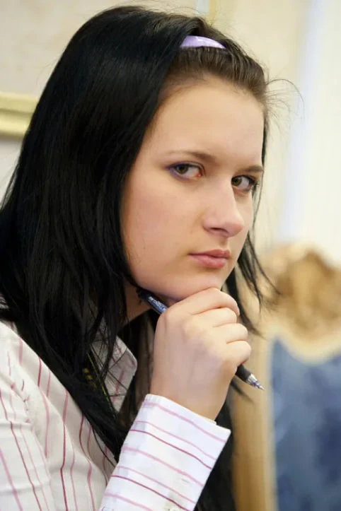 Сегодня расскажу вам, как я, сейчас уже признанная звезда журналистики, впервые попала ...