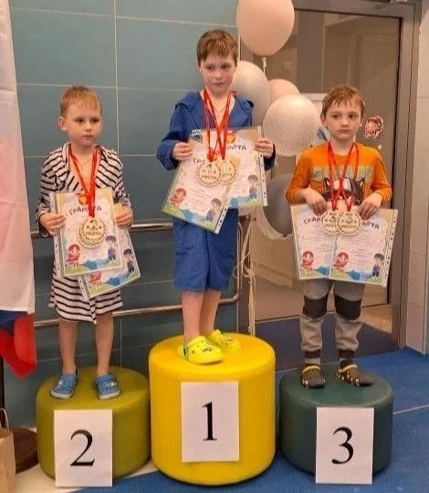 🐬«ДЕЛЬФИНЁНОК»: БОЛЬШИЕ ЗАПЛЫВЫ МАЛЕНЬКИХ ЧЕМПИОНОВ!    🌊В бассейне нашего дошкольного отделения № 3