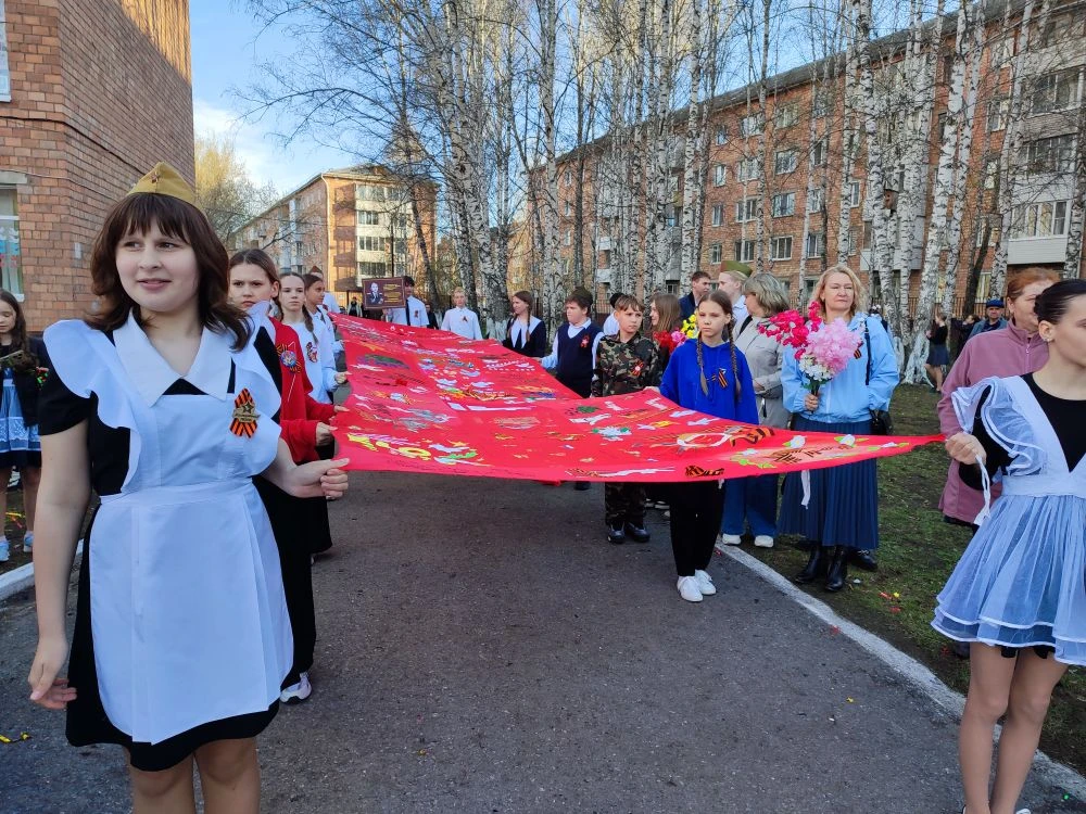В рамках Календаря Победы сегодня 7 мая 2026 г.  состоялась  концертная программа " Одна на всех ...