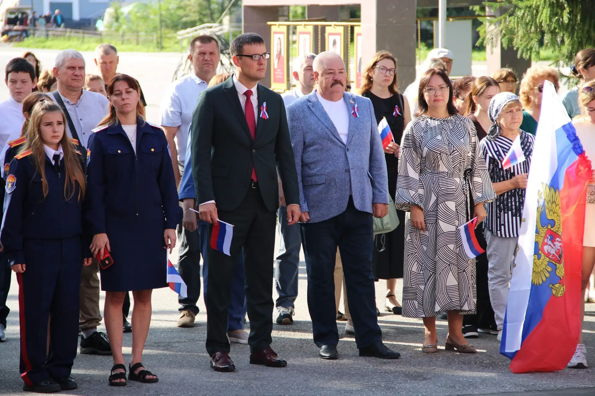 🇷🇺 Триколор над Чердаклами: как район отметил День флага