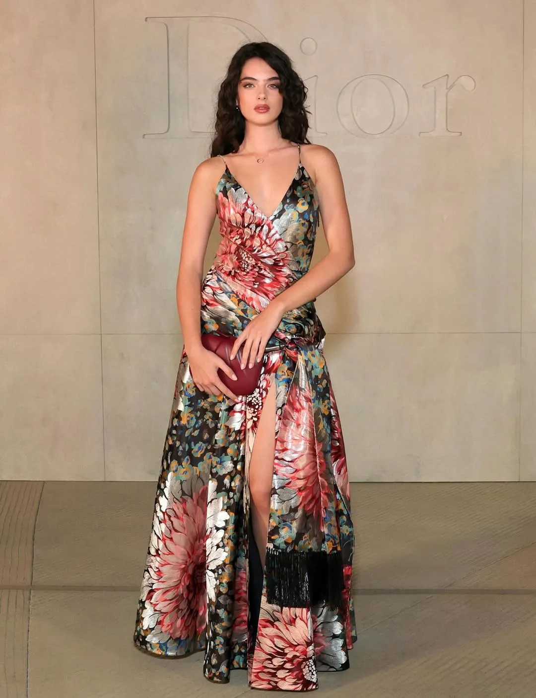 Роскошная Дева Кассель на круизном показе Dior в Лос-Анджелесе. Кадрами поделилась Моника Беллуччи и