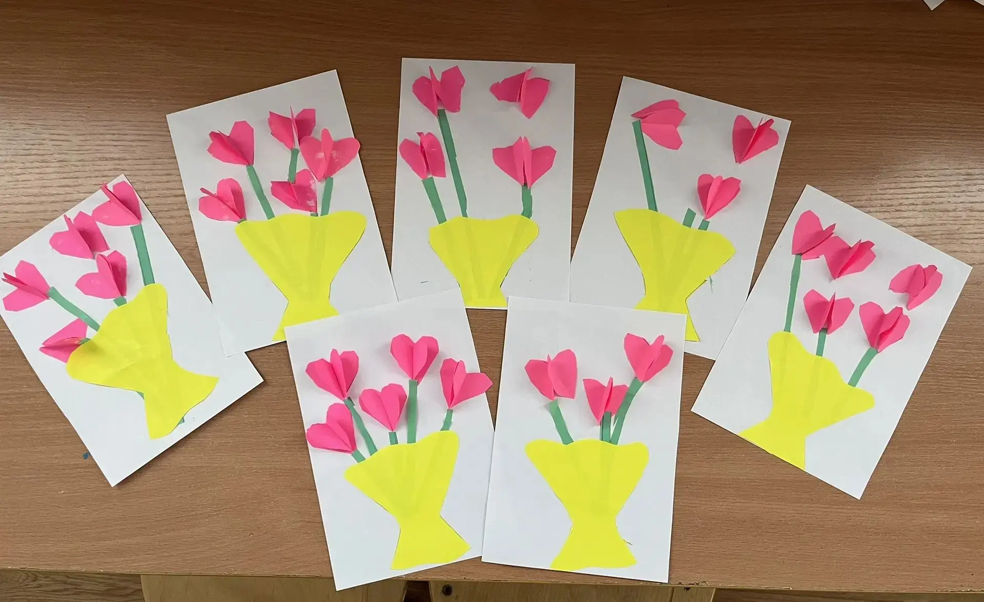 🌷 День пожилого человека: подарок для любимой бабушки
