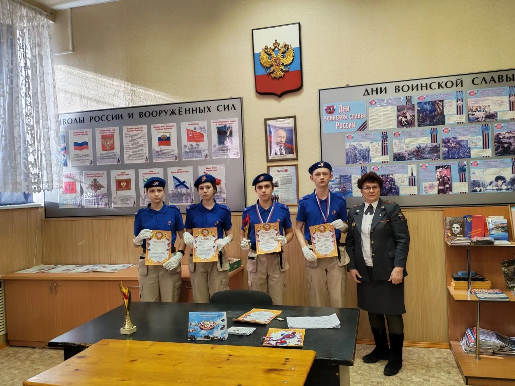 🫡Гордость школы: наши юнармейцы на соревнованиях по стрельбе!