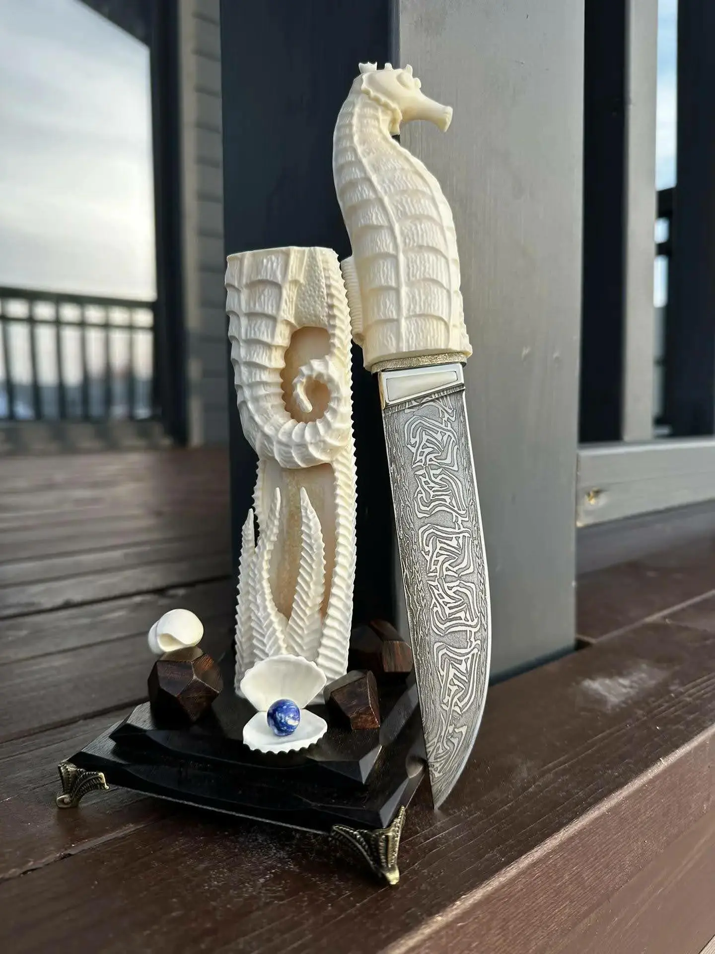 ⚔️ Сложный авторский нож «Морской конек» - мозаичный Дамаск 2000 слоев.