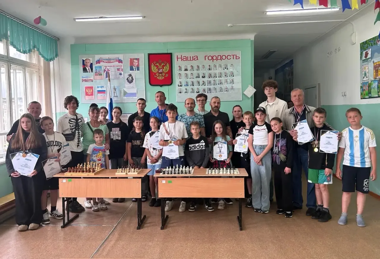 💫♟️ В школе села Дружба 18 июня состоялся Турнир по шахматам «Шахматная семья Хабаровского района».