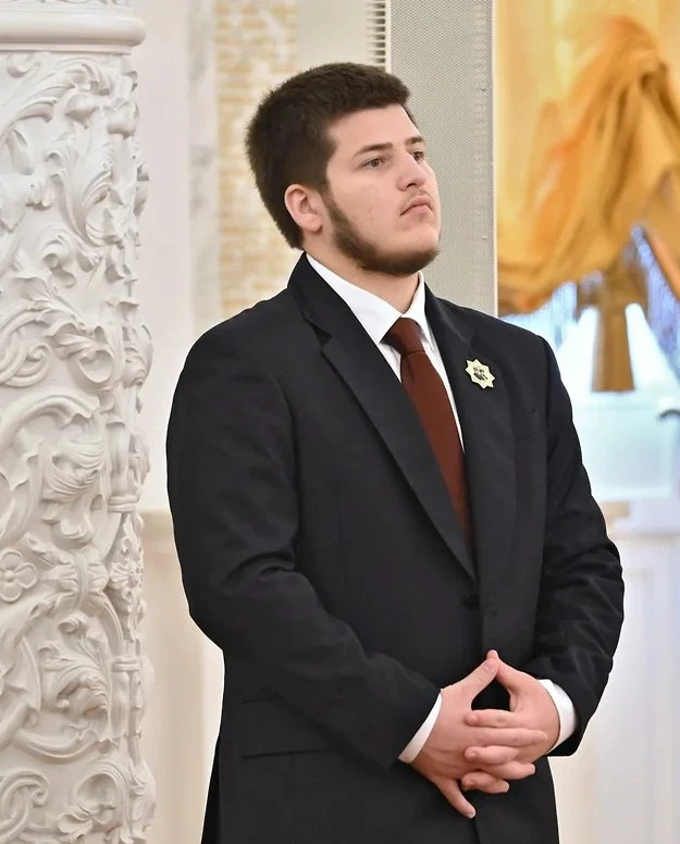 Когда награды кончились, можно по второму кругу начать))

⚡️Адаму Кадырову во второй раз присвоили з