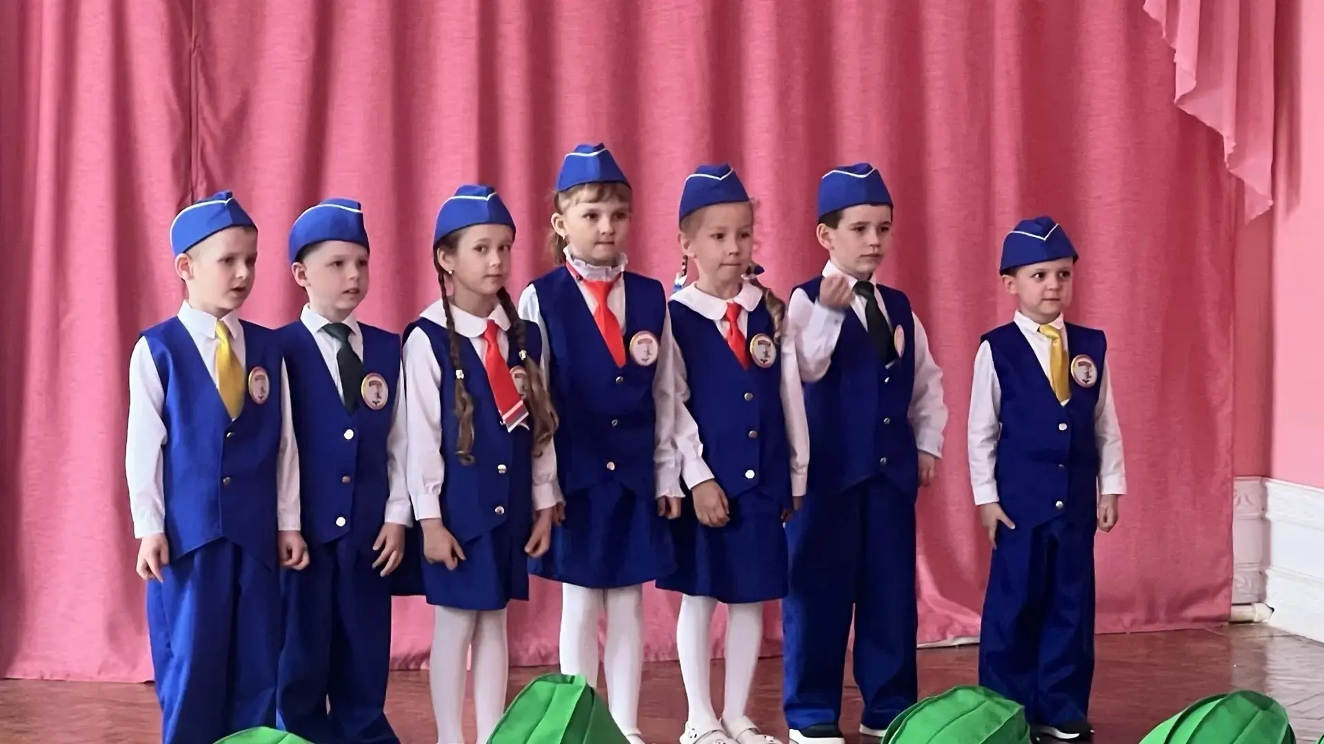 На базе МБДОУ-детский сад № 63 прошёл городской смотр-конкурс "Лучший отряд юных помощн...