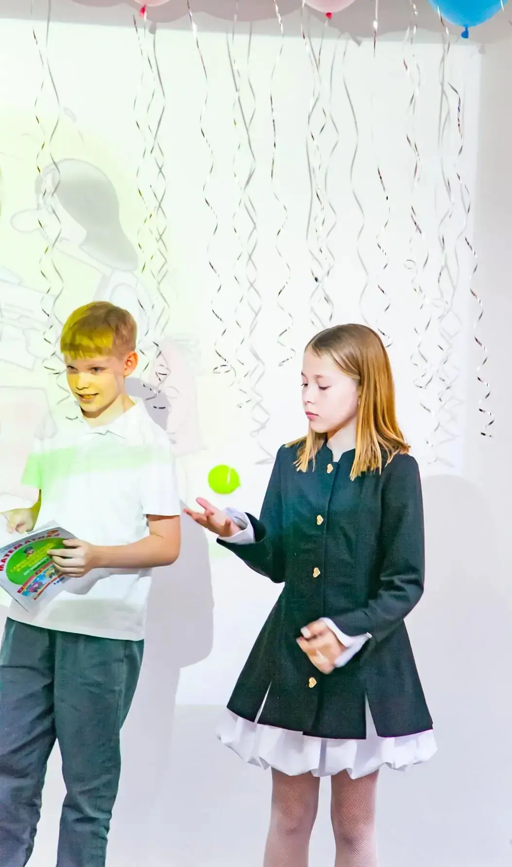 Прощай, начальная школа! ✨  Выпускной 4Б – это было ярко! 🎉  Танцы, смех, немного слёз (только от сч