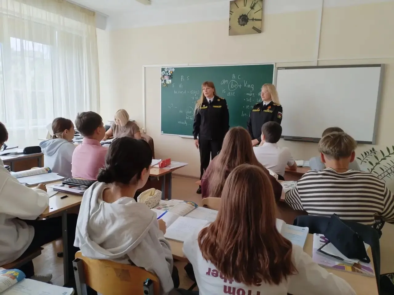 В рамках профориентационной работы учащимся МОУ Гимназия №1  рассказали о Волгоградском...