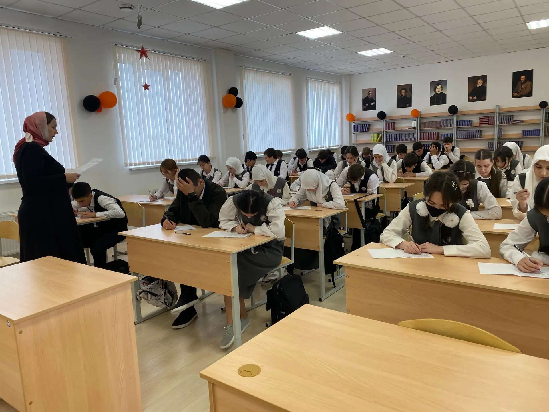 Экзаменационный диктант по ингушскому языку в 9-х классах 📝

Сегодня для наших девятиклассников про