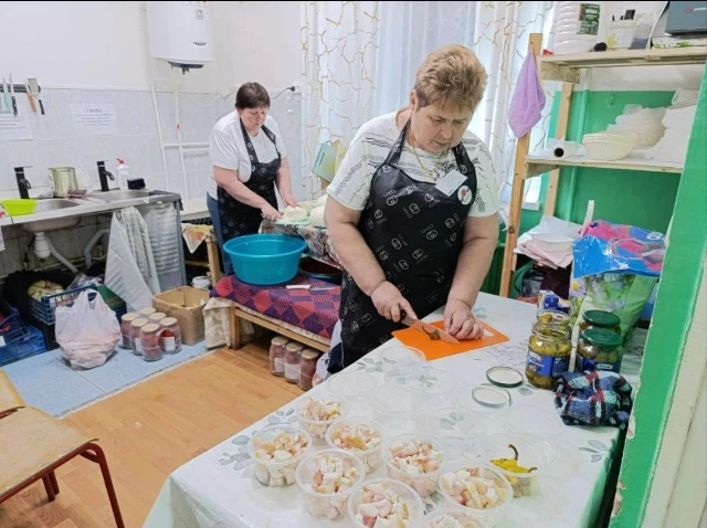 ❤️ Специалисты культуры и волонтеры из Вишневецкого посетили военный госпиталь  ✅ 21 мая стала днем 
