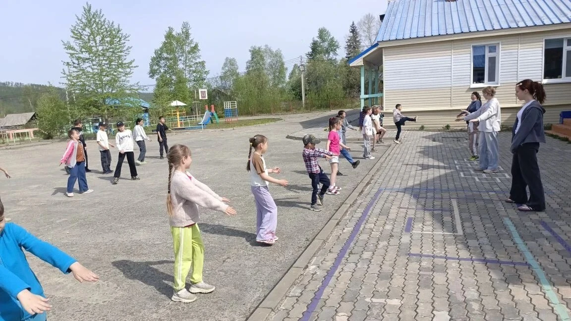 🌈Сегодня в пришкольном лагере "Радуга" был настоящий летний день!