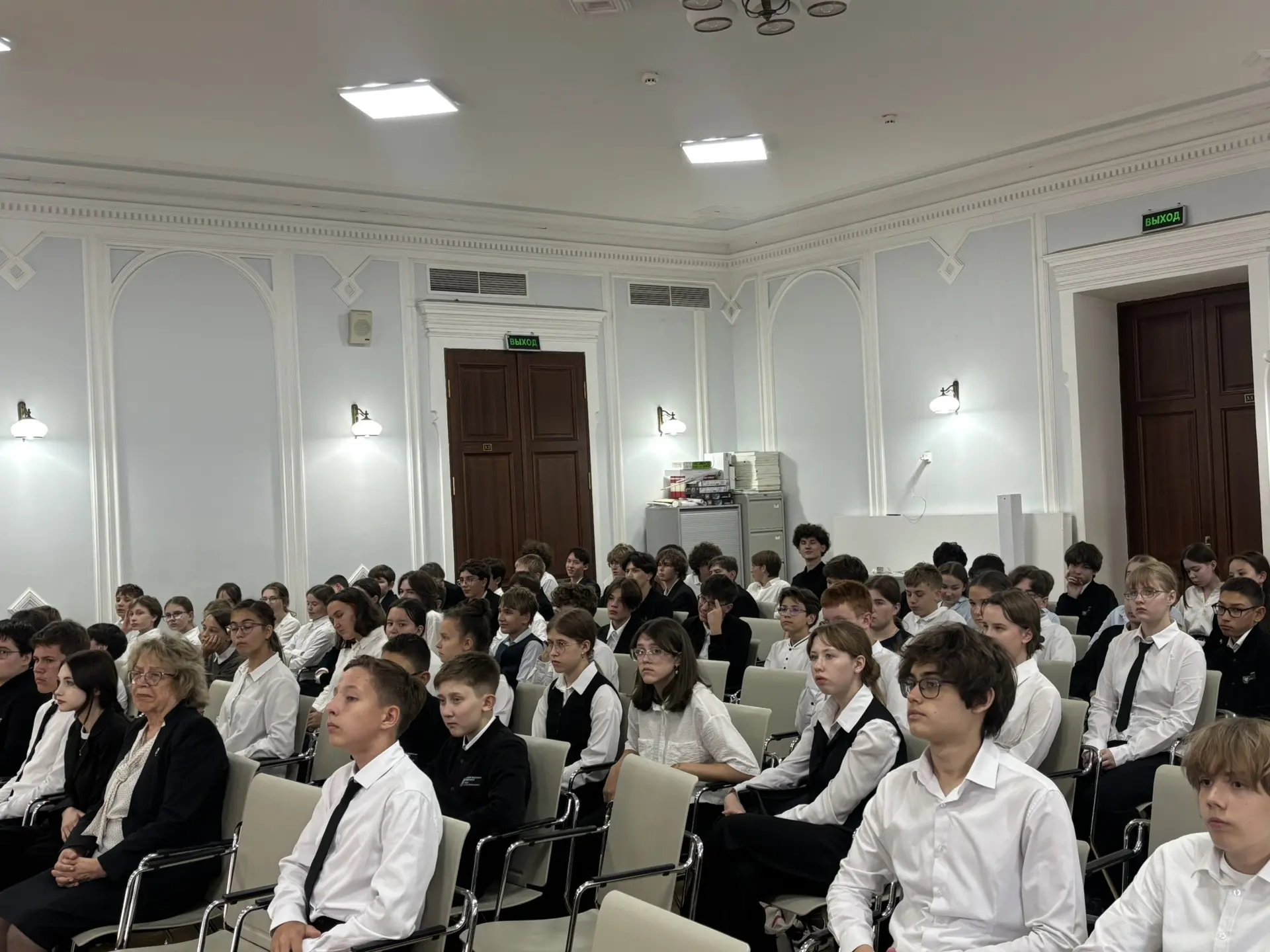 📍 В Лицее имени Н. И. Лобачевского КФУ прошла профилактическая лекция заместителя нача...