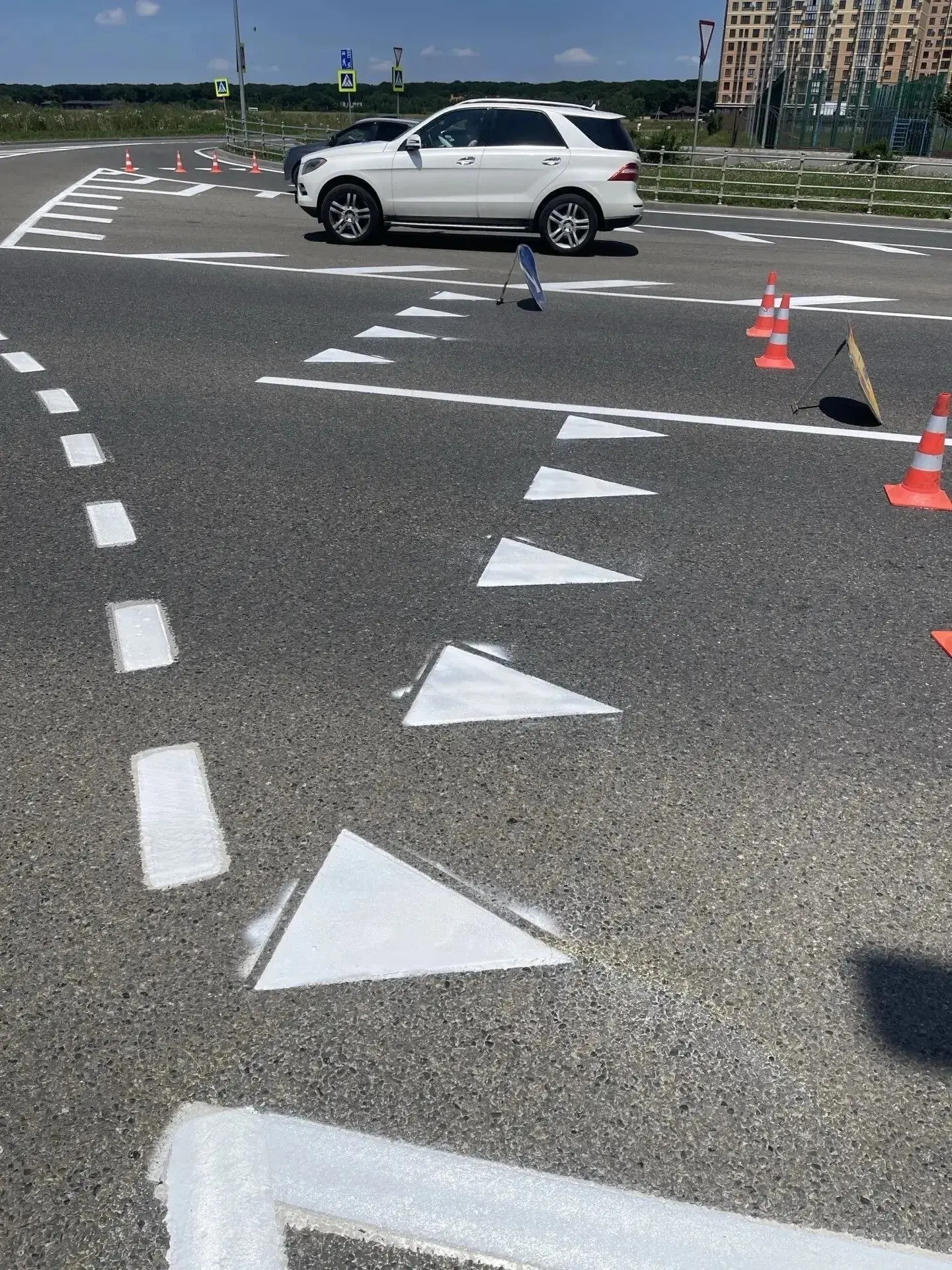🛣️В Ставрополе начался второй этап обновления дорожной разметки 

До конца сентября свежие линии по