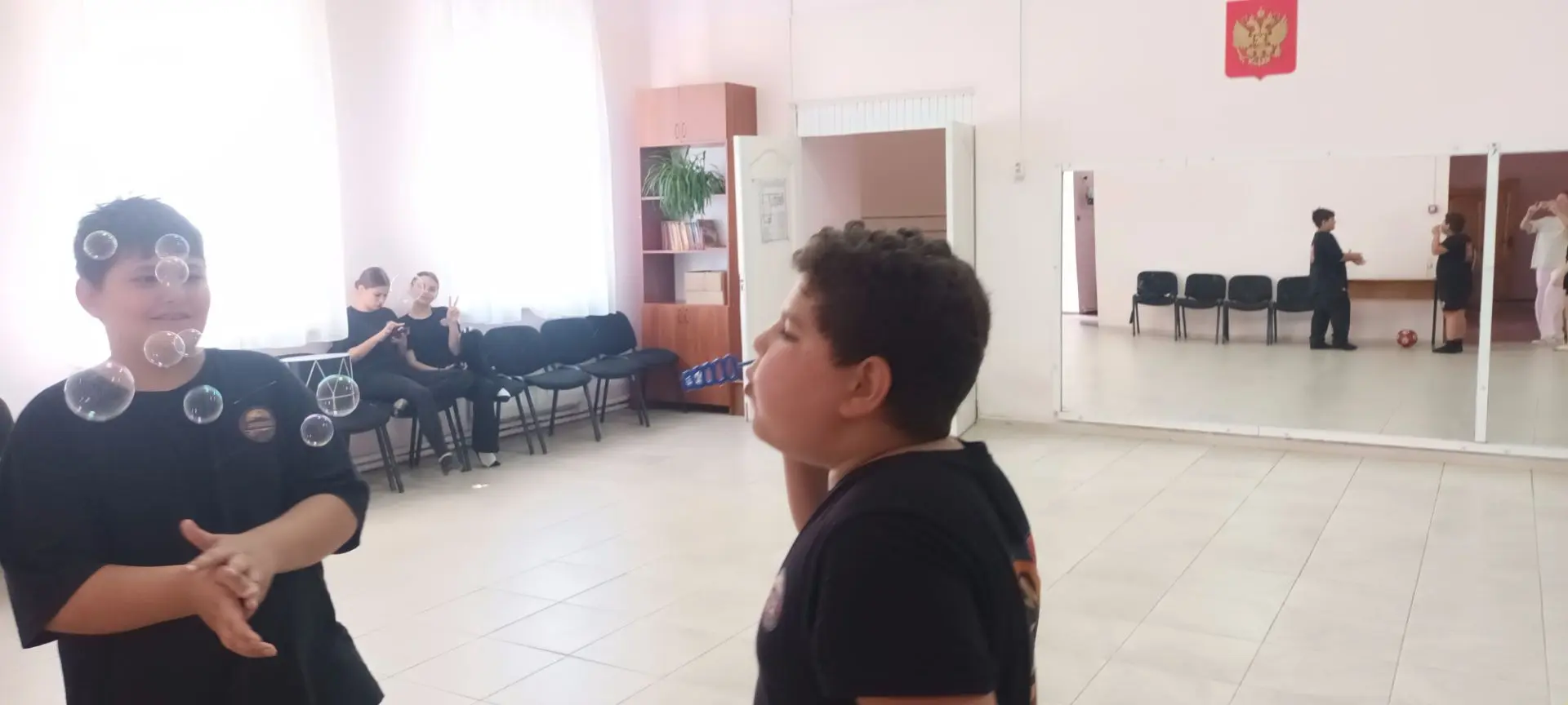 День весёлого мороженного, сегодня прошёл на нашей летней площадки  "Планета детства".Радостная и др