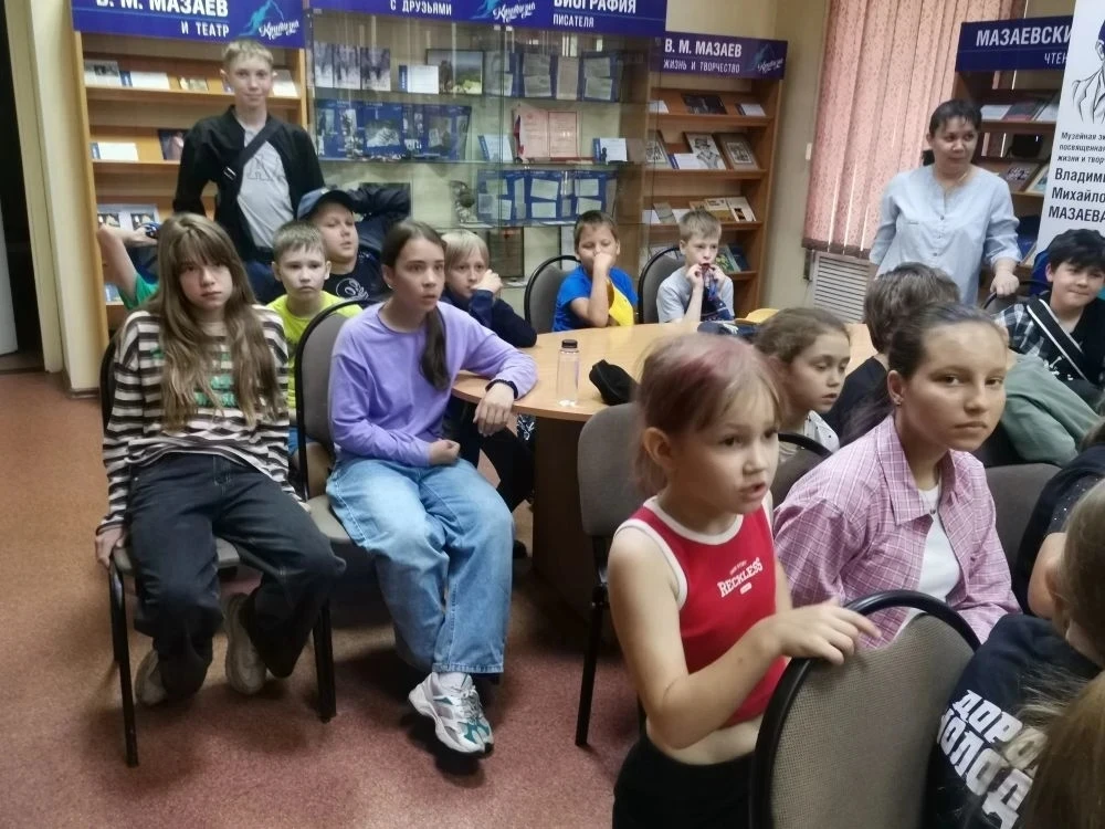 Познавательный час "Моя Родина - Россия".