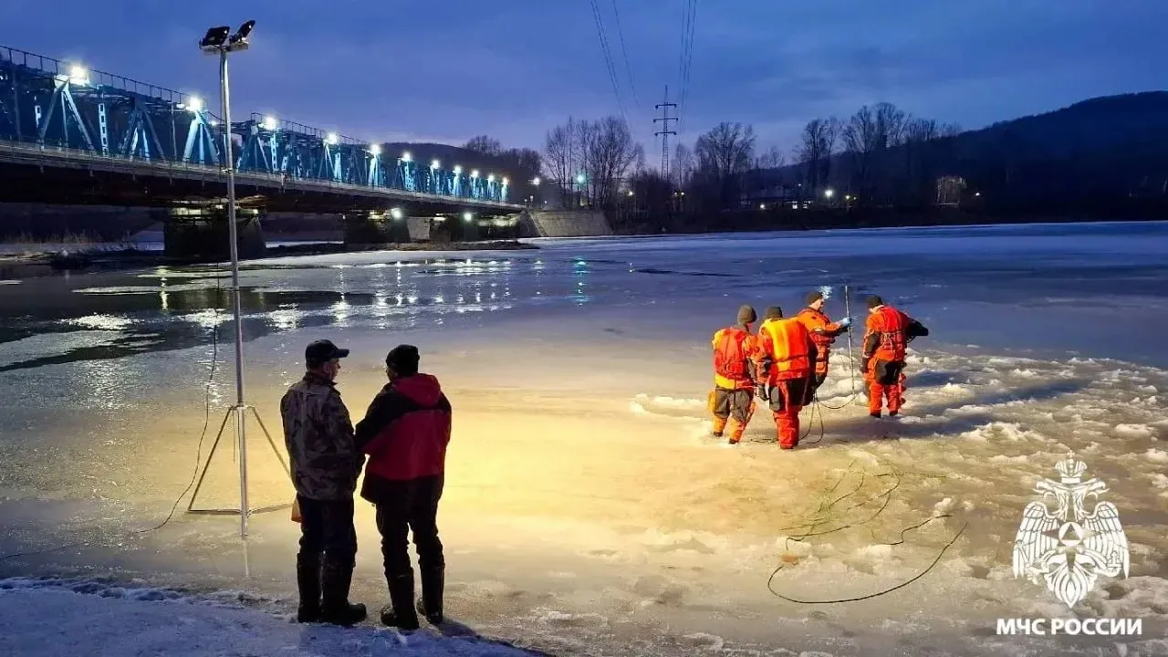 🔄 В реке Уса нашли тело девятилетней девочки, которая ранее провалилась под лед  По информации Следс