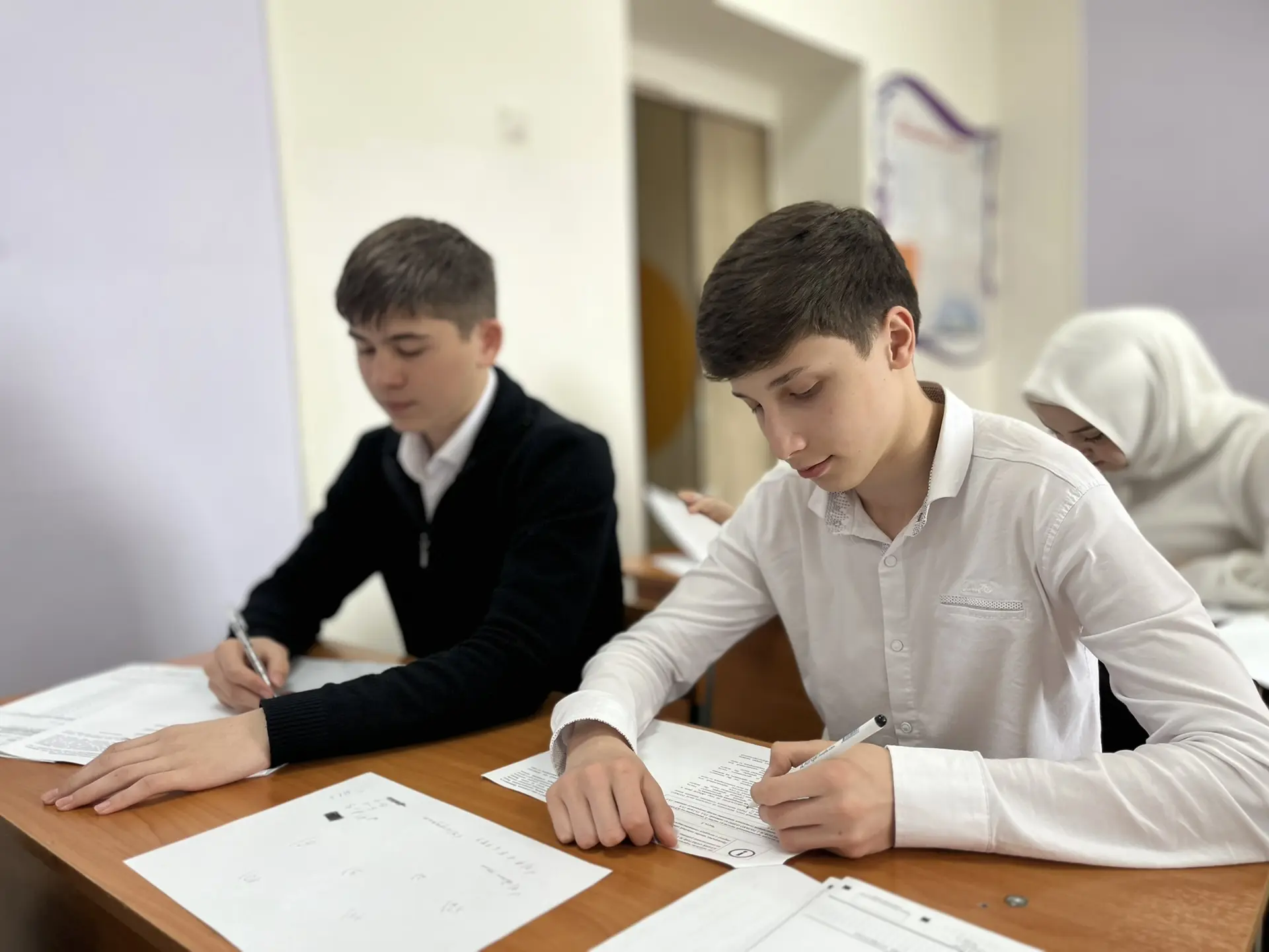 📝 Сегодня учащиеся 9 классов написали диагностическую работу по русскому языку в рамках подготовки 