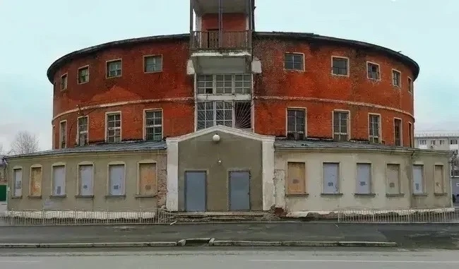 Здание круглой бани в Тюмени выставили на продажу за 1 рубль