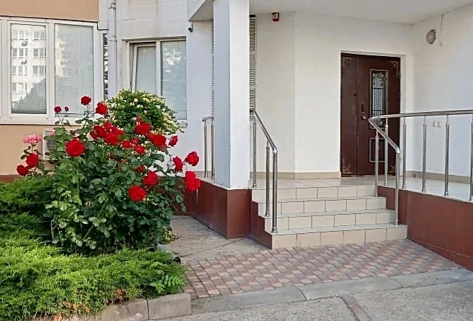 🌹🌱🌳 Летняя красота придомовых территорий -  результат ежедневной работы нашей команды. Благодарим