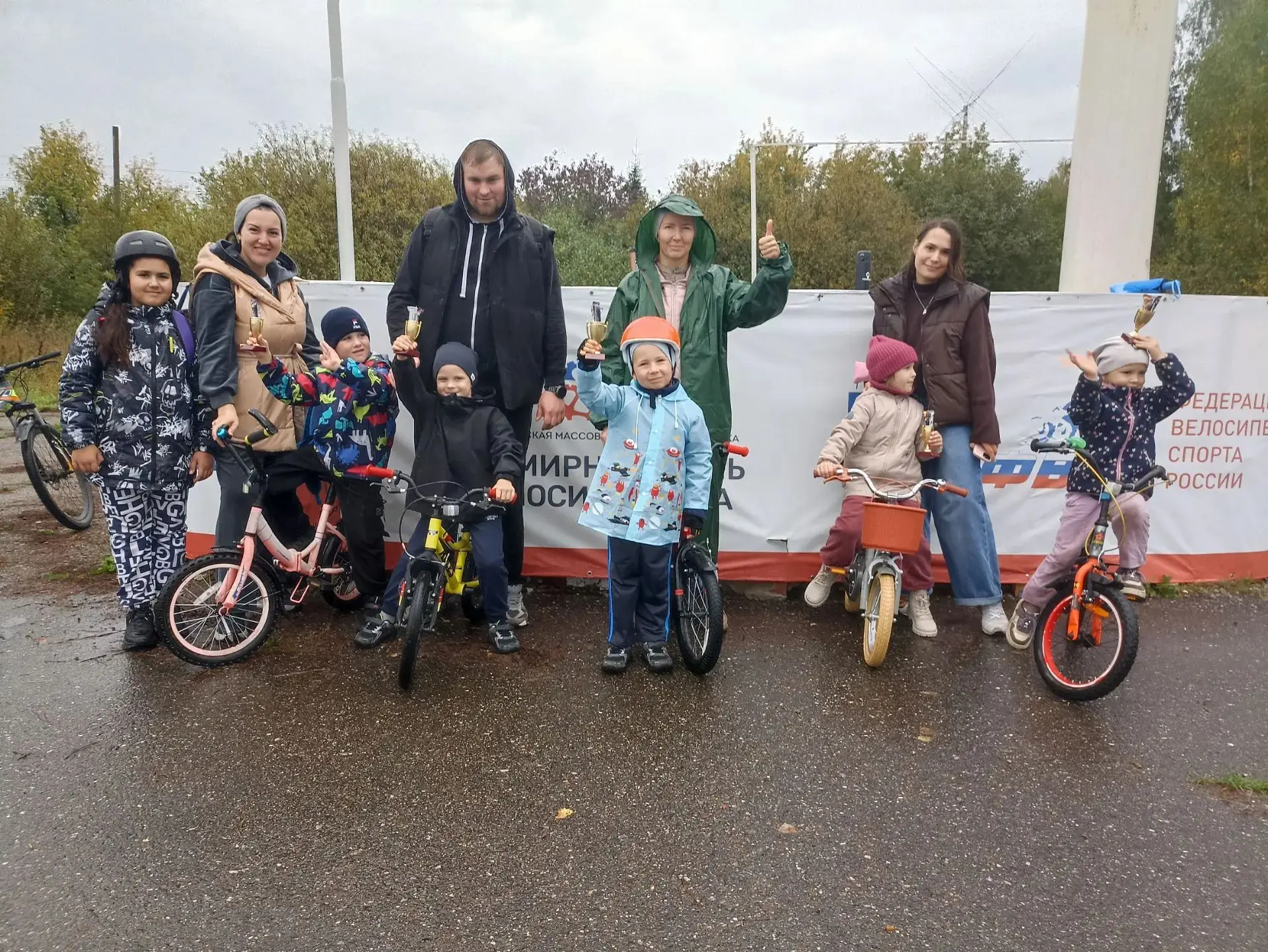 🚴‍♂️🍂 Нашим спортсменам дождь не помеха! 🌧️✨