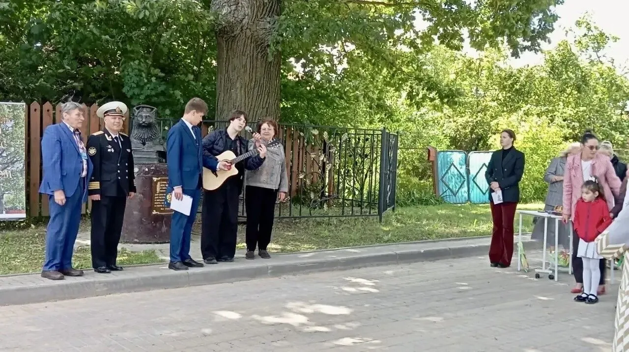 Поэзия в сердце, улыбки на лицах! 

Спешим поделиться с вами нашей большой и очень тёплой радостью. 