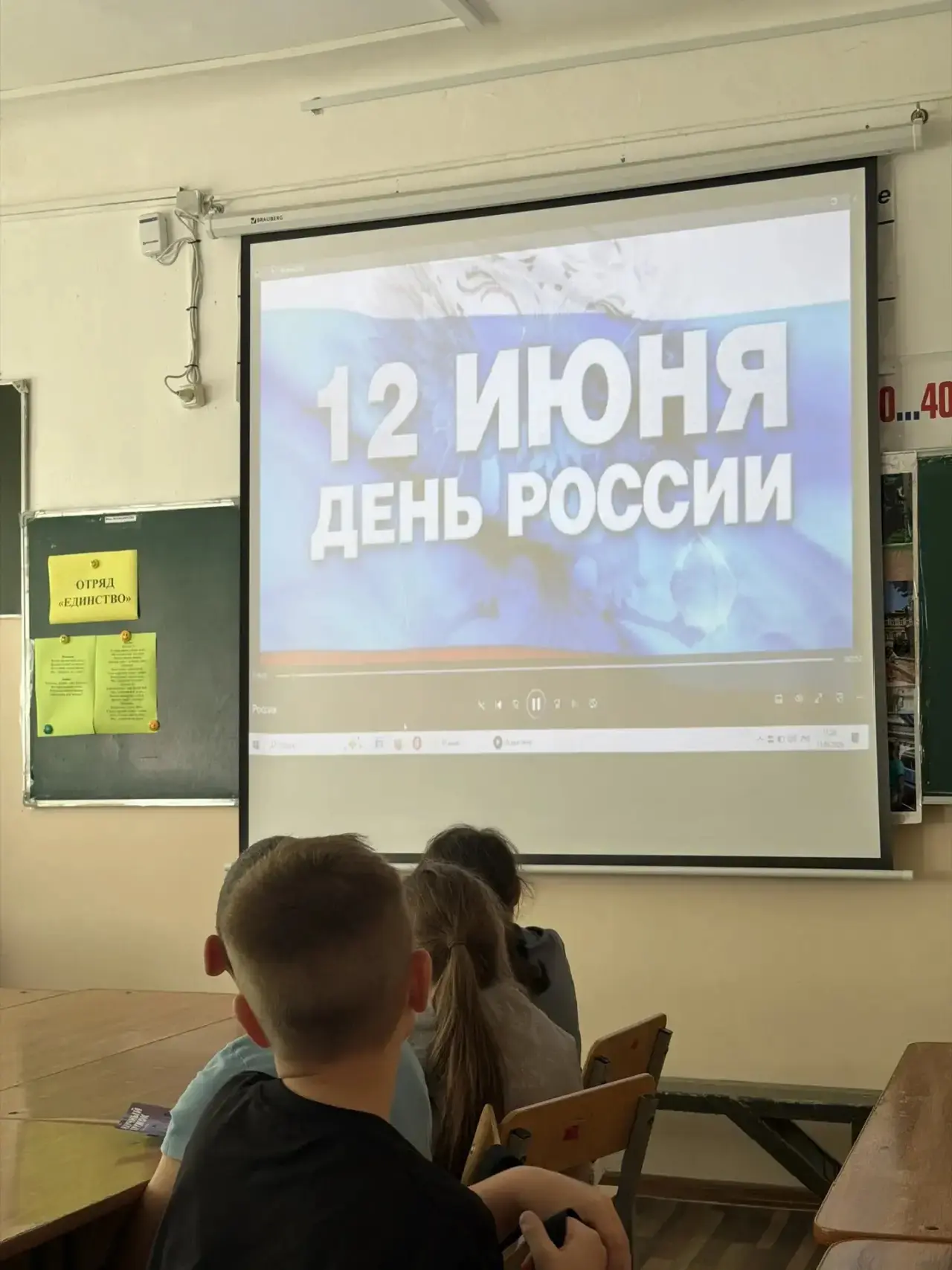 Уже ДЕВЯТЬ дней в лагере «Ромашка»!🌼🌼

☀️ УТРО
Началось с улыбок, вкусного завтрака и планов на от