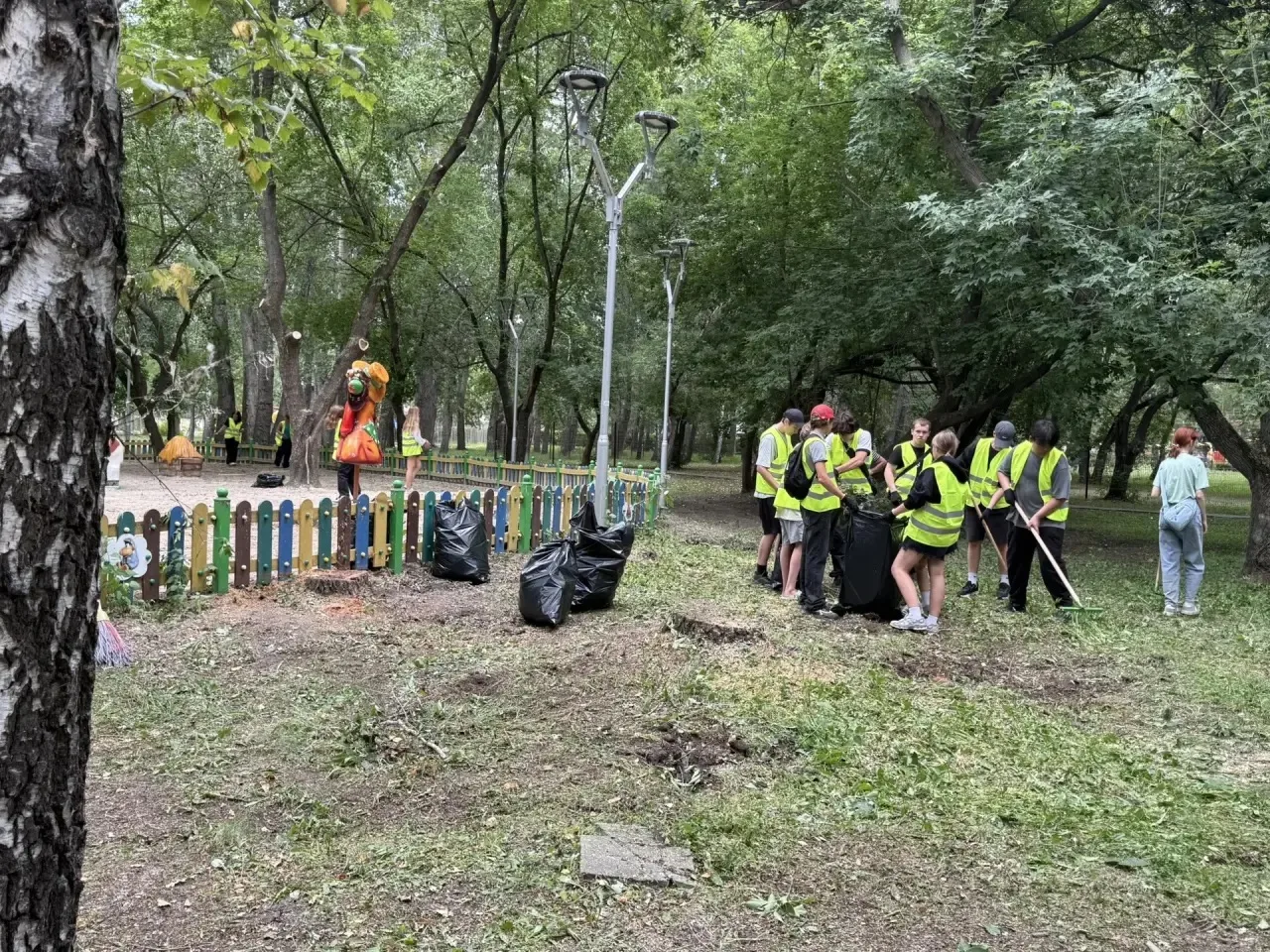 📌 Трудовые отряды

🌳На этой неделе обучающиеся нашей школы из трудового отряда выходили на городск