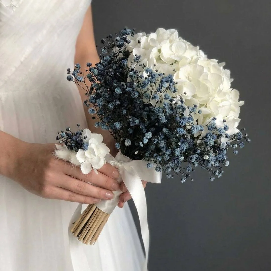 Букет невесты: деталь, которую запомнят навсегда 💍
Ты идёшь.. музыка, взгляды, лёгкое волнение — и 