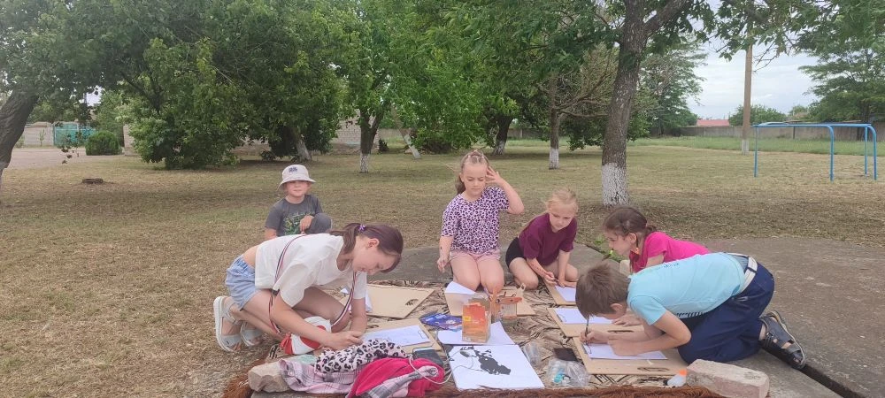 15.06.2026 в Чаплинском центре детского и юношеского творчества в кружке рисования ДарВинчи прошло п