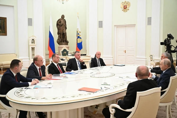 Будьте посдержаннее