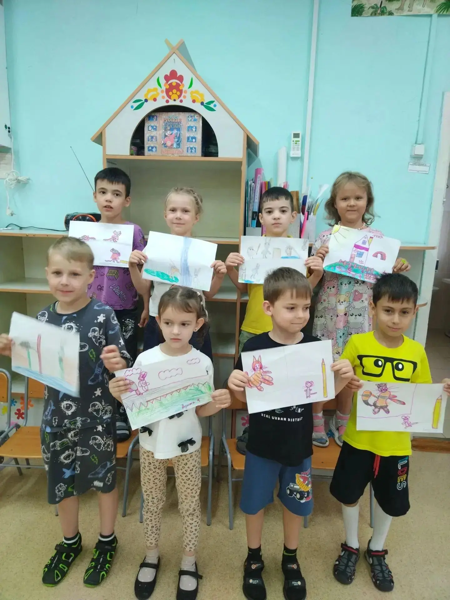 6 июля в группе"Одуванчики" прошло комплексное занятие, посвящённое творчеству В. Г. Сутеева. Заняти