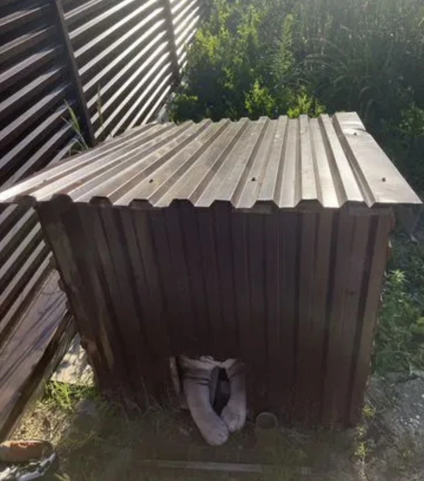 Будка для собаки,  самовывоз Кп тургай (за шоколадку детям) 89600656585