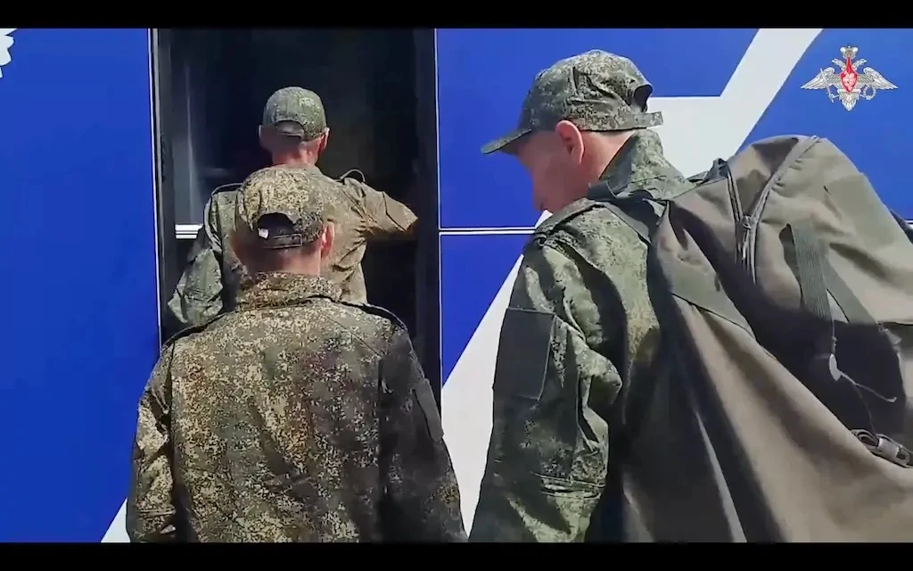 ДВОЕ КОСТРОМИЧЕЙ ВЕРНУЛИСЬ ИЗ УКРАИНСКОГО ПЛЕНА