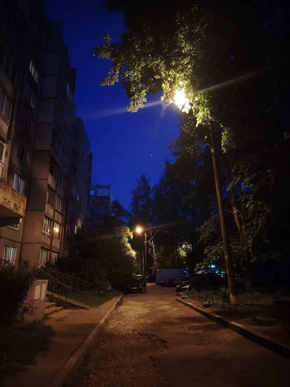 Спокойных снов, Тихвинцы