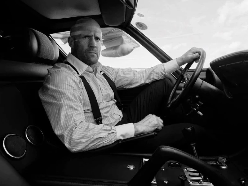 Гонщики гоняют, но не загоняются. 

🏎Джейсон Стейтем похвастался новой фотосессией!

Сейчас актёр а