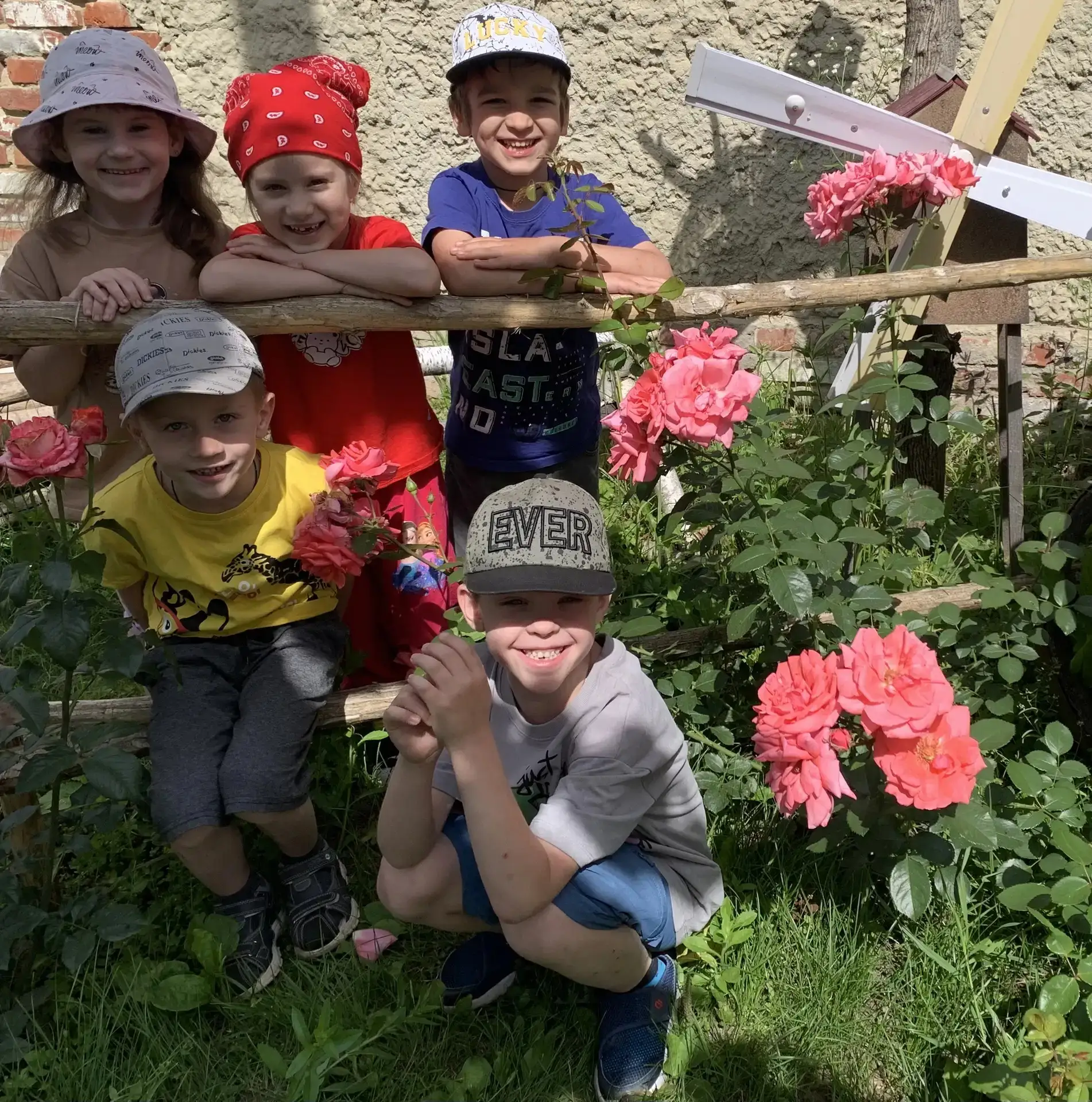 🌸 «День цветов в детском саду: открытия, игры и творчество»

В нашем детском саду прошёл особенный 